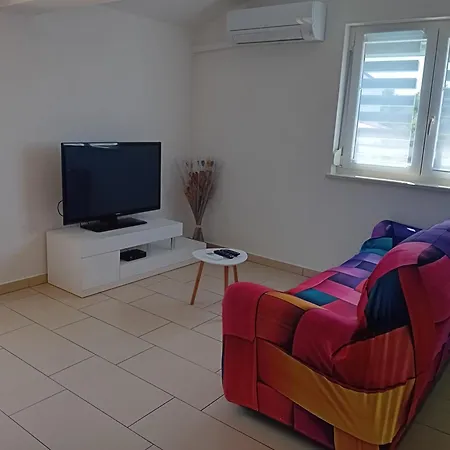 Apartman Dezire Buje Exterior photo